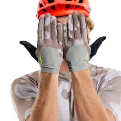 Ace Glove - Men's
