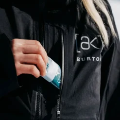 AK GORE-TEX Upshift Jacket - Women's