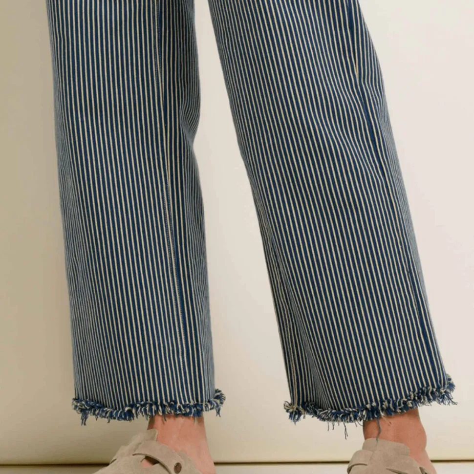 Balsam Seeded Cutoff Pant - Women's