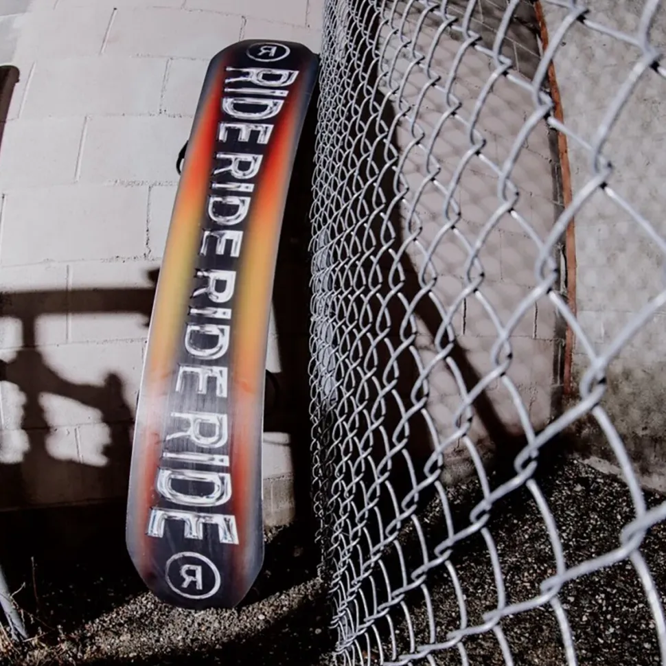 Benchwarmer Snowboard - 2026