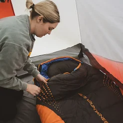 Blaze 0 Sleeping Bag: 0F Synthetic