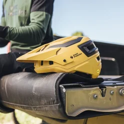 Bushwhacker 2VI Mips Helmet