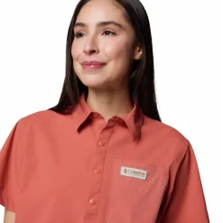 Cove Beach Woven Cropped Shirt - Women's
