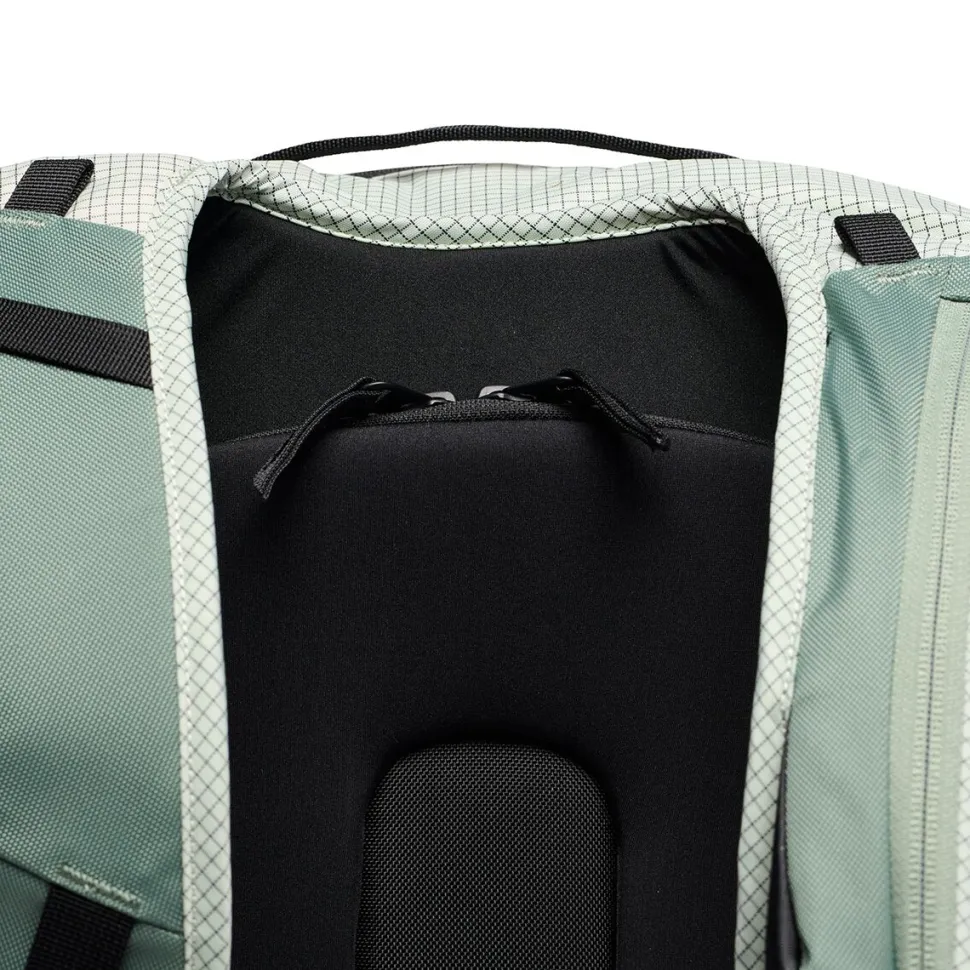 Dawn Patrol 32L Backpack
