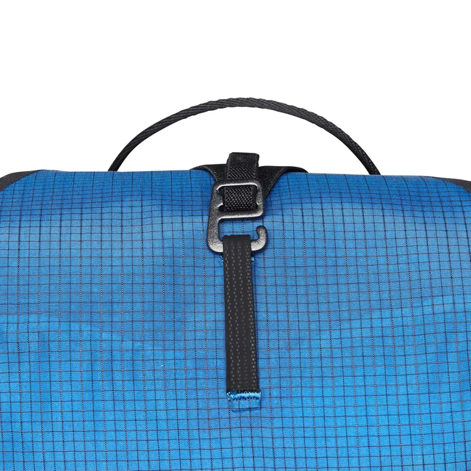 Distance 15L Backpack