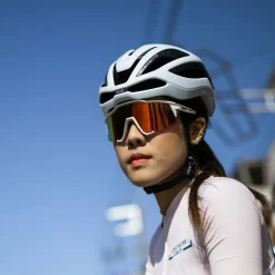 Elemento Helmet