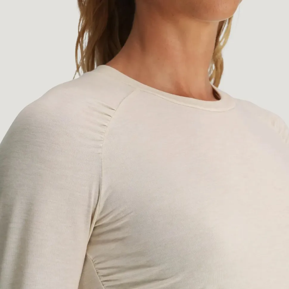 Elevate Lightweight Fitted Long-Sleeve Shirt - Women's