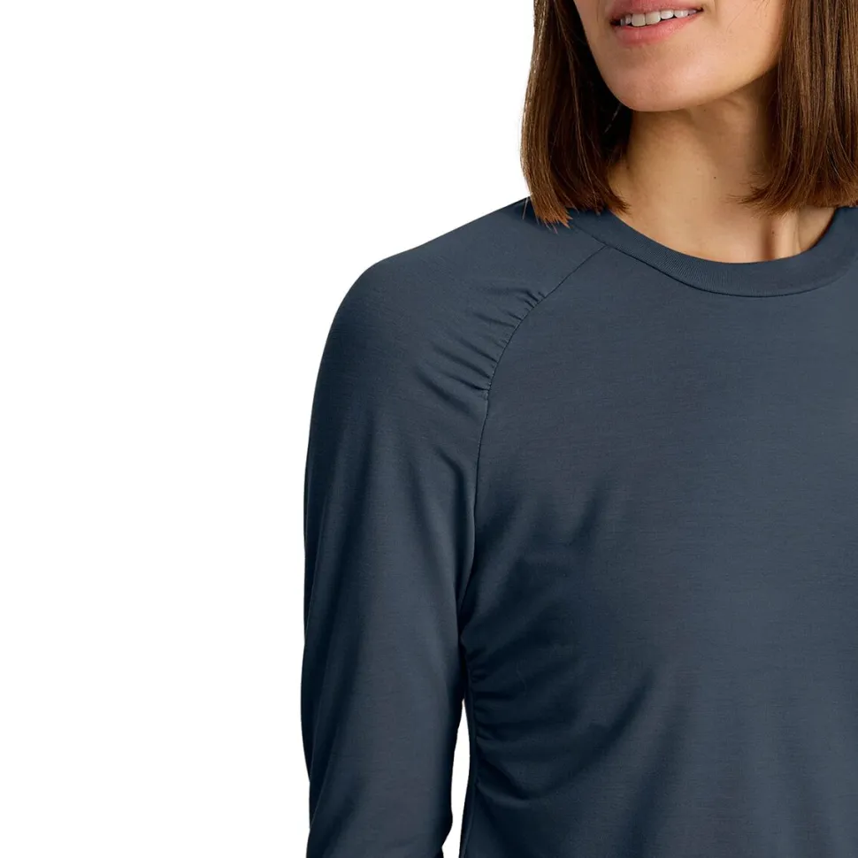 Elevate Lightweight Fitted Long-Sleeve Shirt - Women's