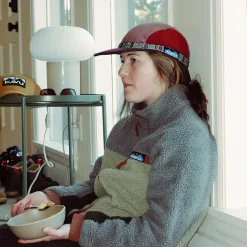 Fleece Strapcap