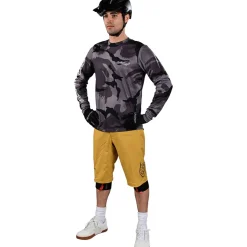 Flowline Short - Men's