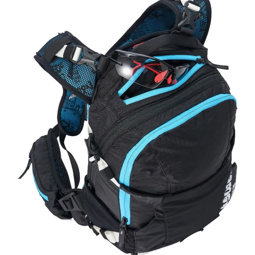 Flow 25L Protector Backpack