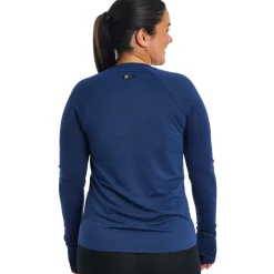 Flyout Long-Sleeve Top - Women's