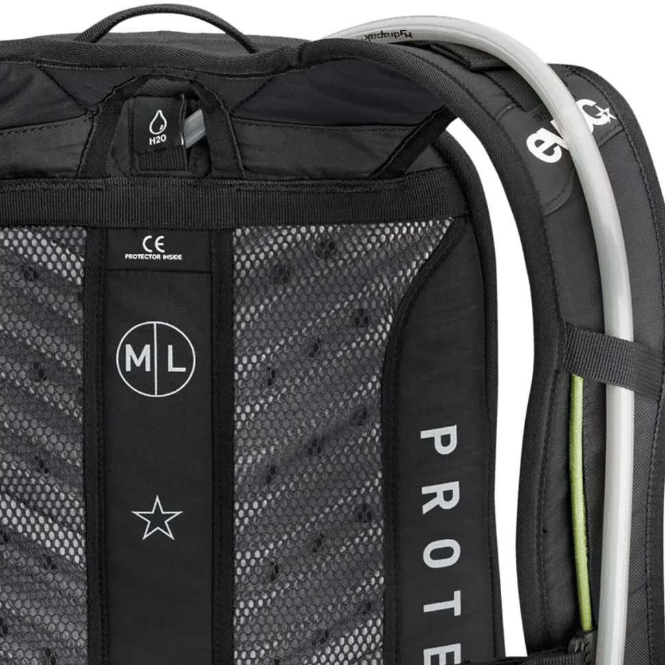 FR Trail Blackline Protector Hydration Pack