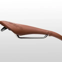 F20 Saddle