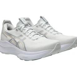 Gel-Kayano 32 Running Shoe - Women's