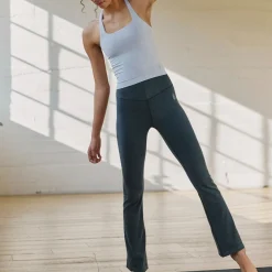 Go To Smooth Flare Pant - Women's