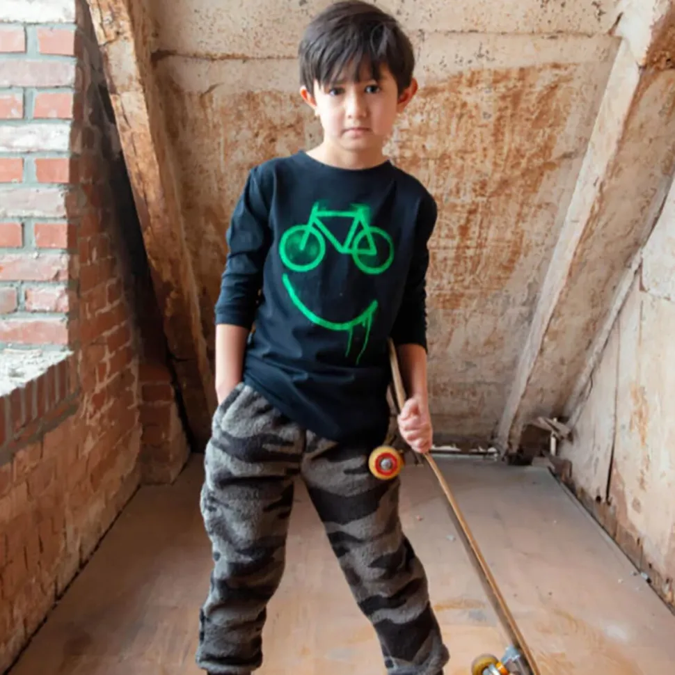 Graphic Long-Sleeve T-Shirt - Boys'