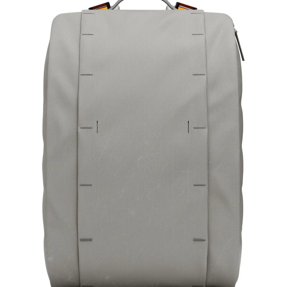 Hugger Base 15L Backpack