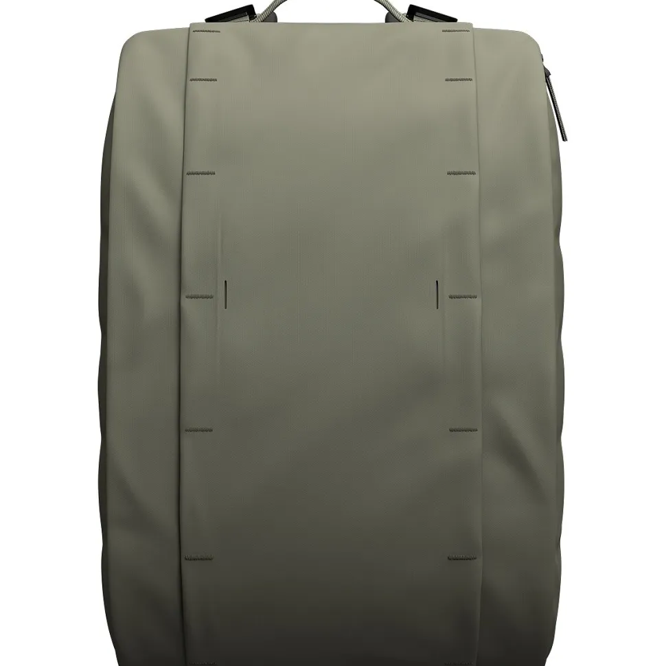 Hugger Base 15L Backpack
