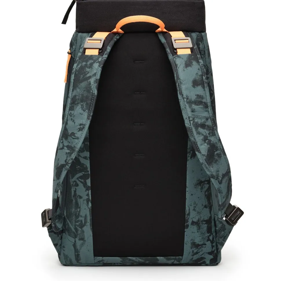 Hugger 30L Backpack