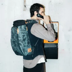Hugger 30L Backpack