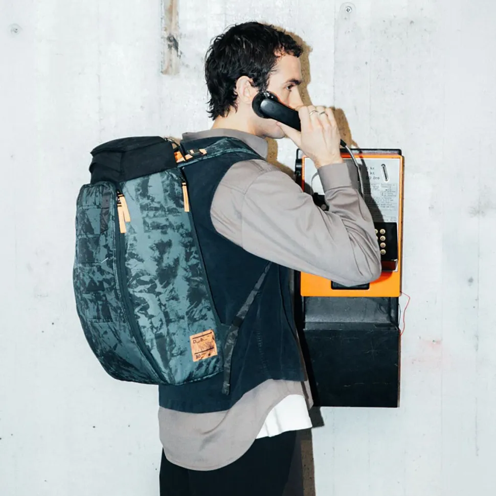 Hugger 30L Backpack