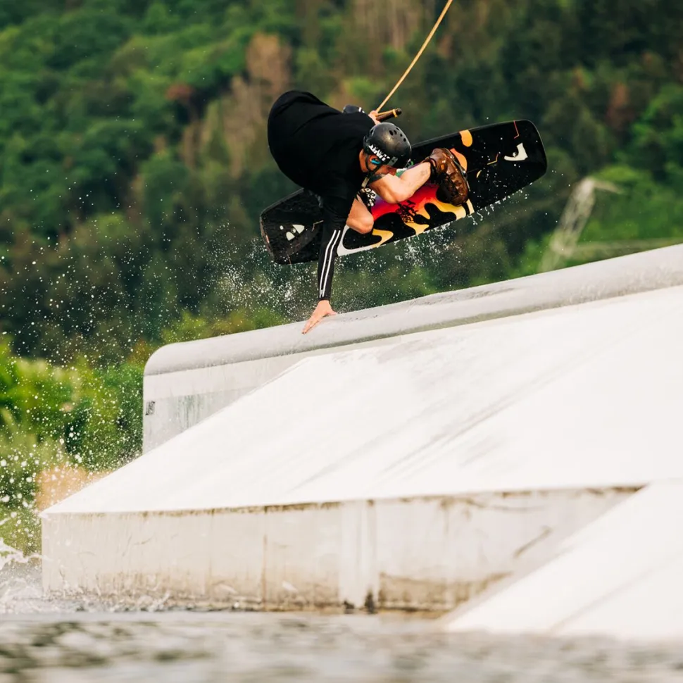 Idol 4D Wake Binding - Men's
