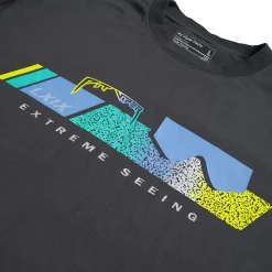 Long-Sleeve T-Shirt - Men's