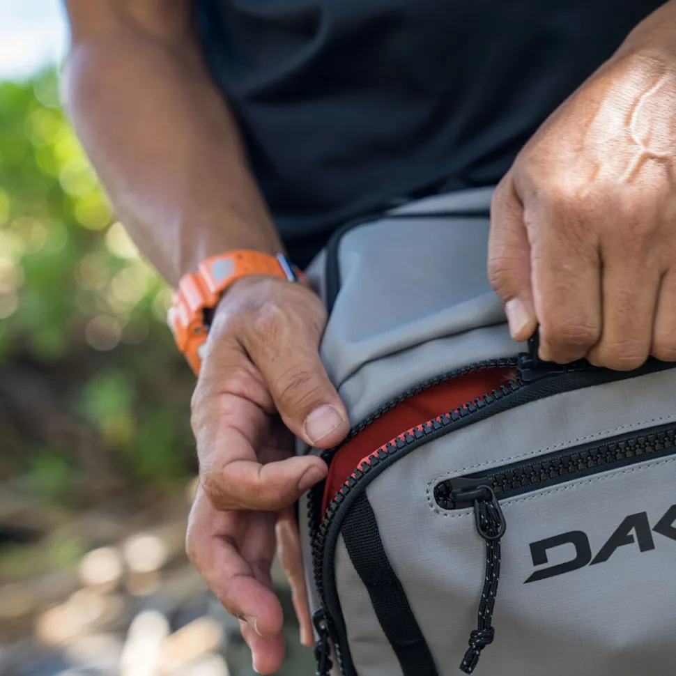 Mission Fish 12L Waist Pack
