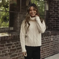 Monterosa Cable Knit Sweater - Women's