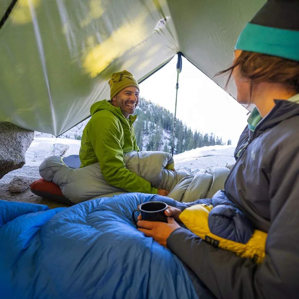Mythic 400 Sleeping Bag: 20F Down