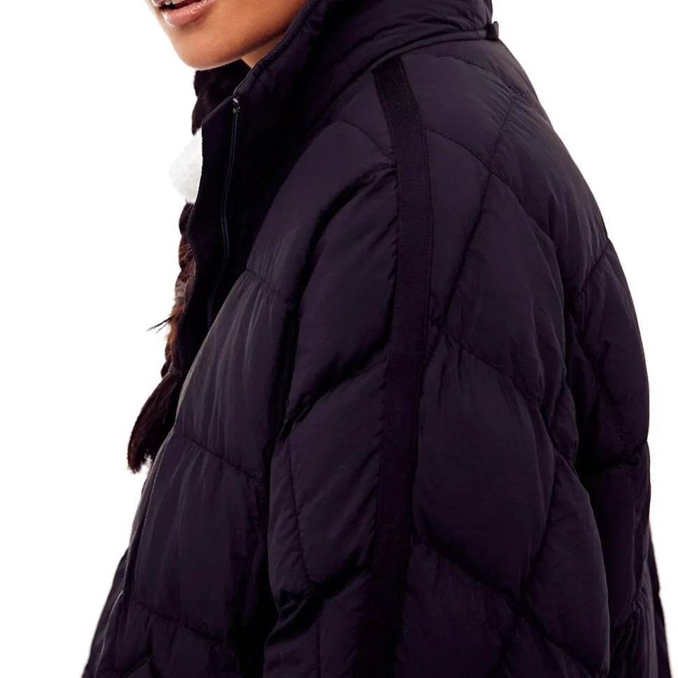 Pippa Packable Puffer Jacket - Women's
