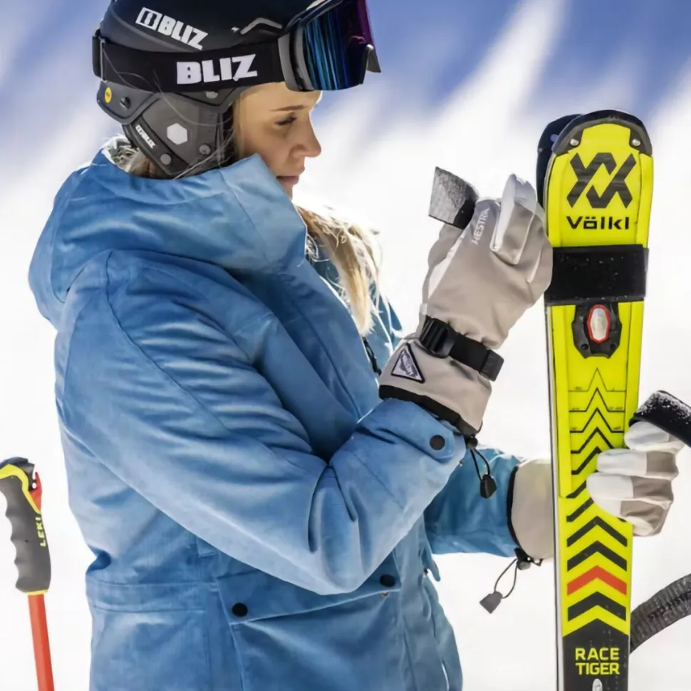Powder Gauntlet Glove