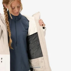 Refuge Insulated Jacket - Women's