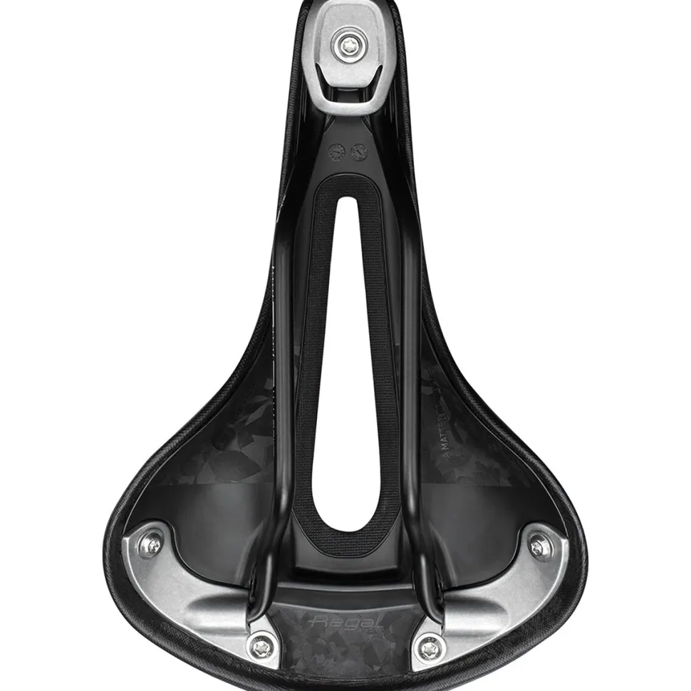 Regal Short Dynamic Saddle