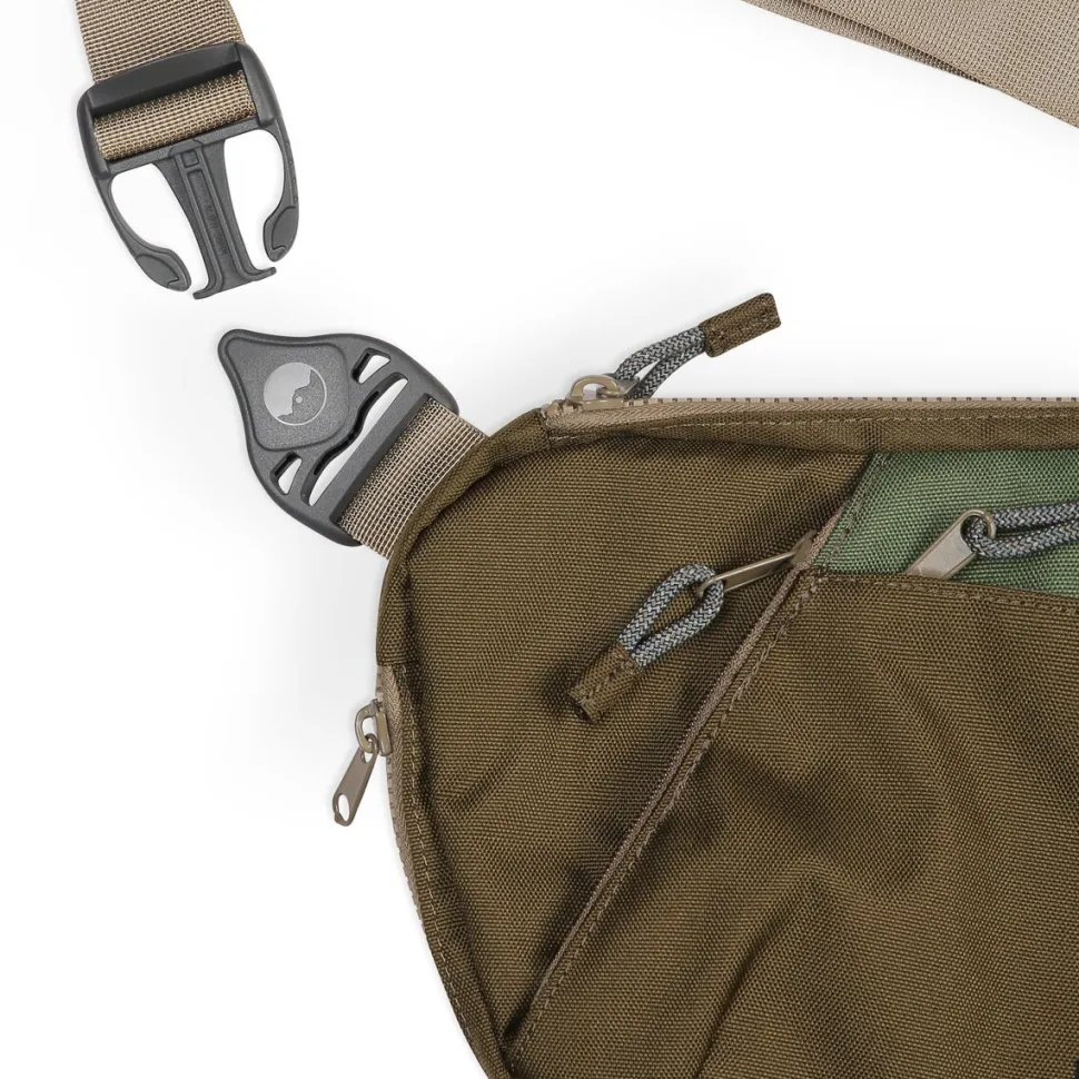 Roam Sling Bag
