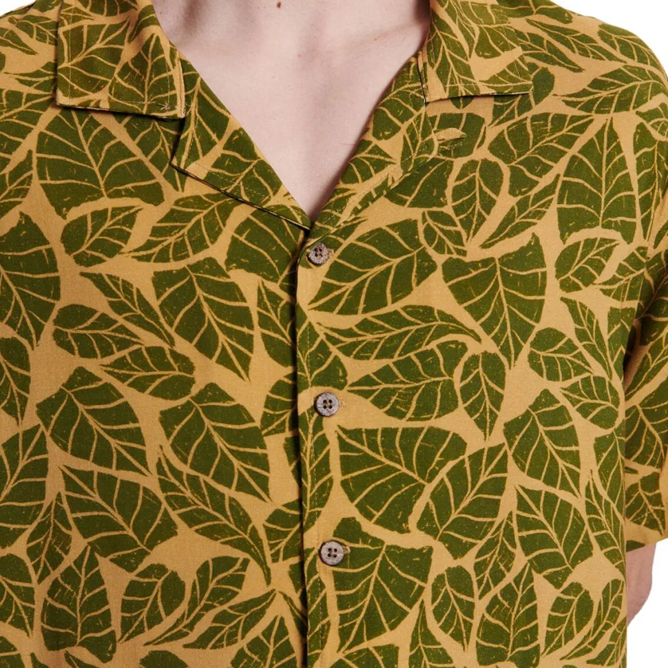 Scrub Short-Sleeve Resort Shirt - Men's