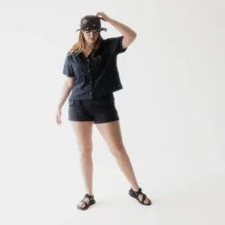 Sea La Vie Shirt - Women's