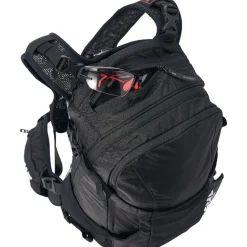 Shred 16L Backpack