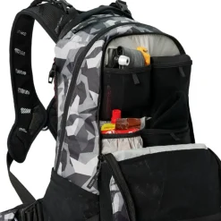 Shred 25L Backpack