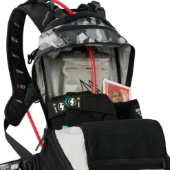 Shred 25L Backpack
