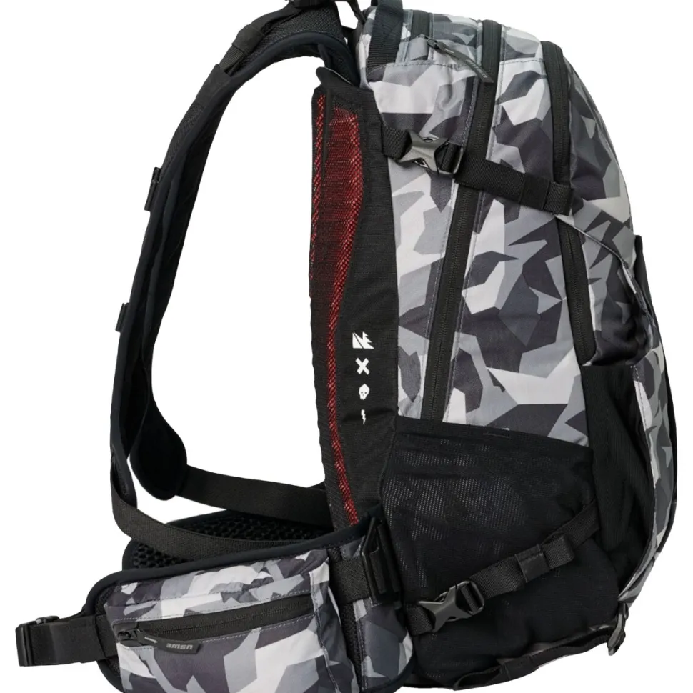 Shred 25L Backpack