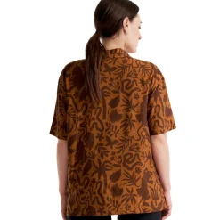 Signature Lightweight Shirt - Women's
