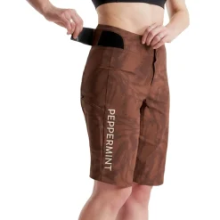 Signature Tech Short - Women's