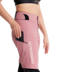 Signature Tech Short - Women's