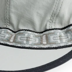 Synthetic Strapcap