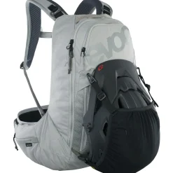 Trail Pro SF 12L Protector Backpack