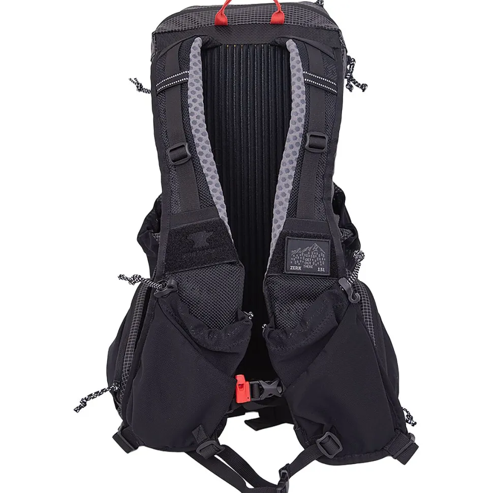 Zerk 13 Backpack w/2L Bladder